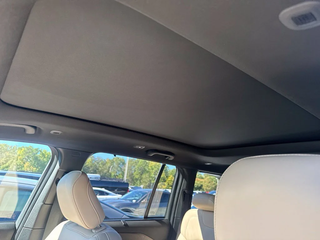 Used 2025 Black Jeep Limited image 4