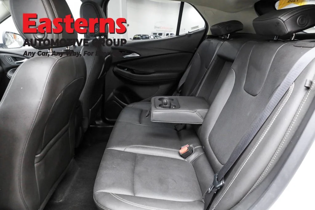 Used 2024 White Buick Sport Touring image 21