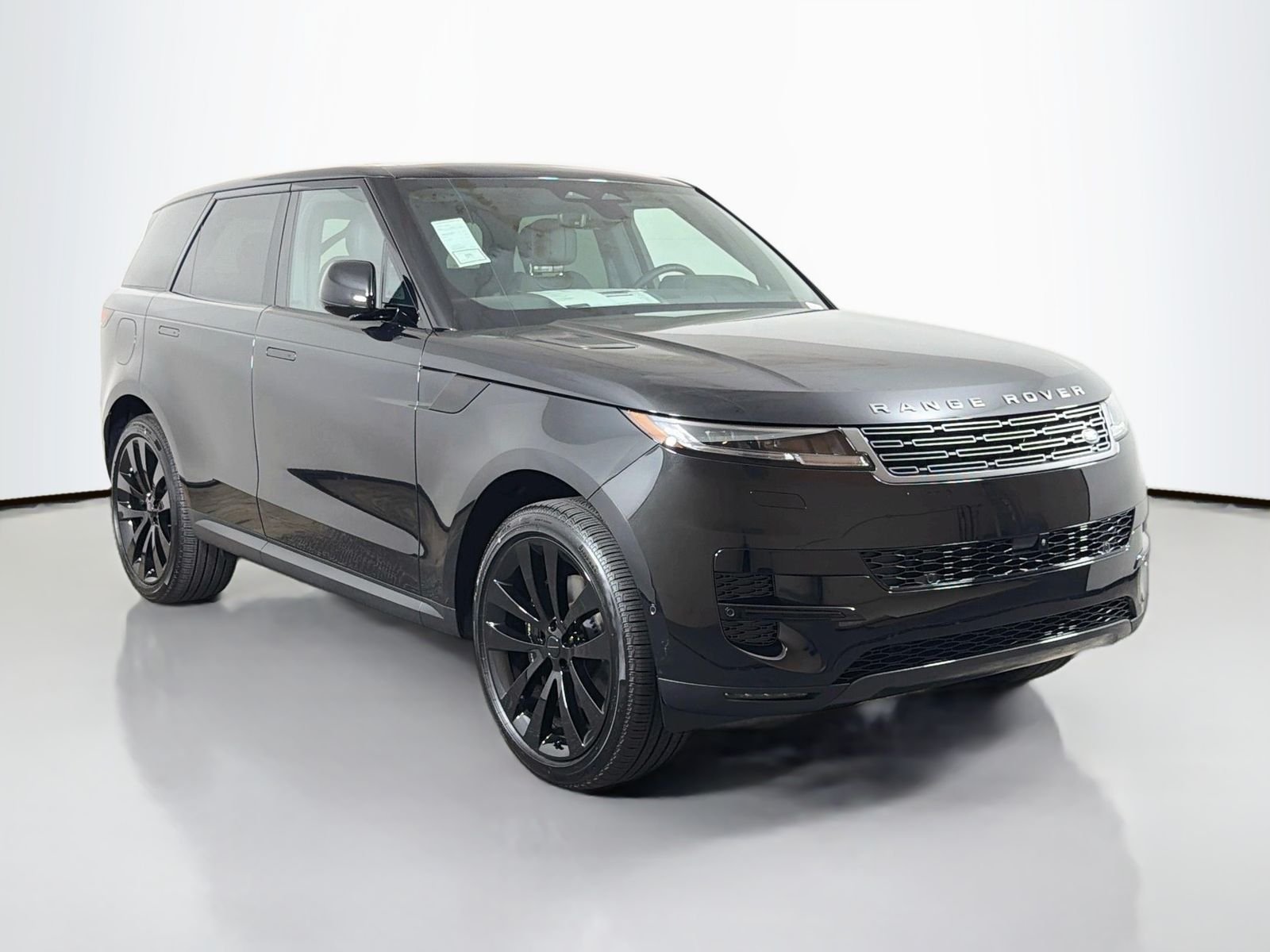 New 2026 Santorini Black LAND ROVER SE image 7