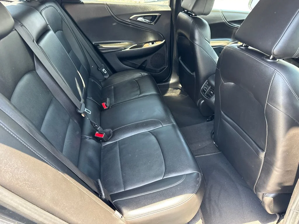 Used 2018 Gray Chevrolet Premier image 17