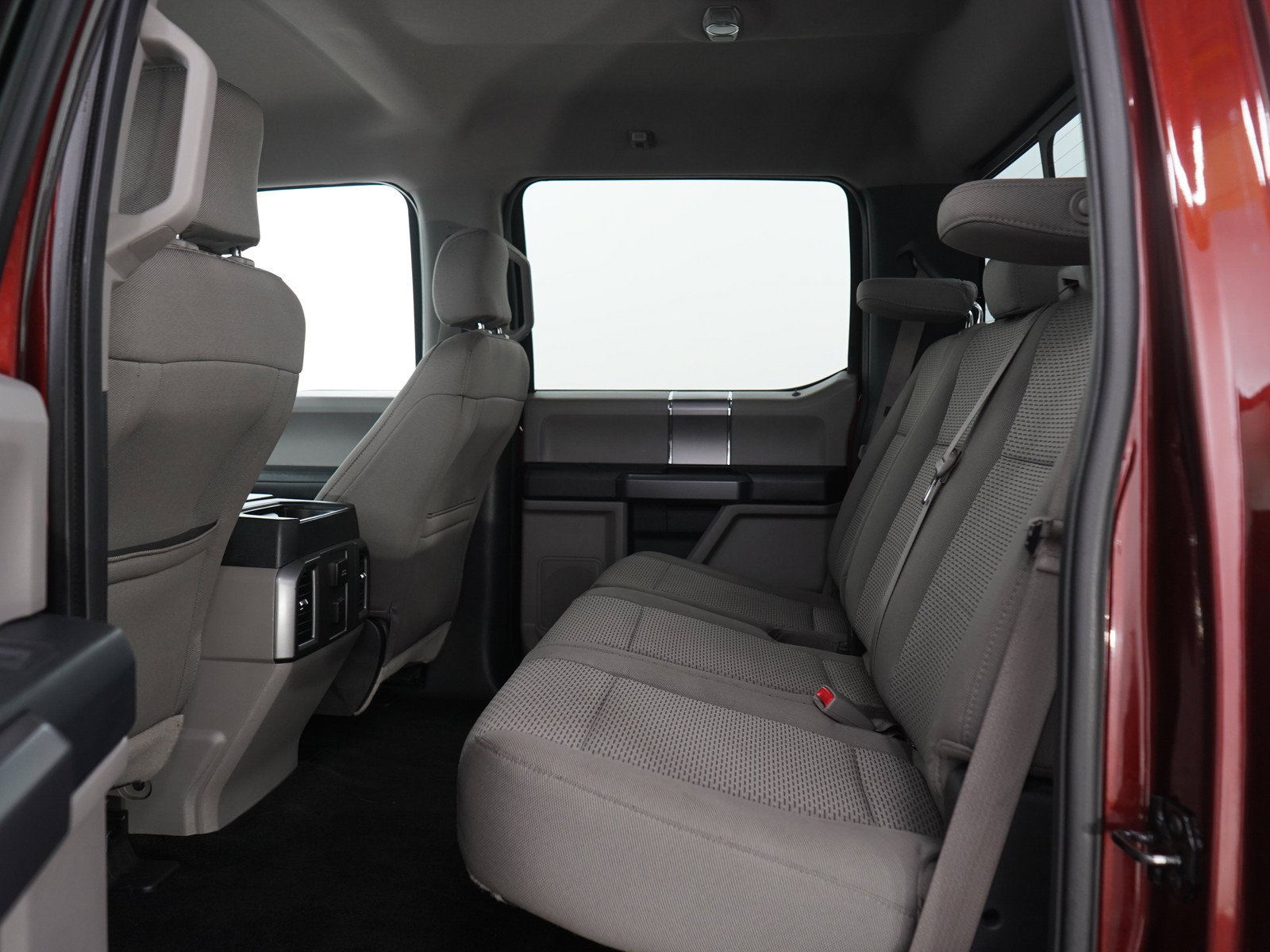 Used 2015  Ford XLT image 15