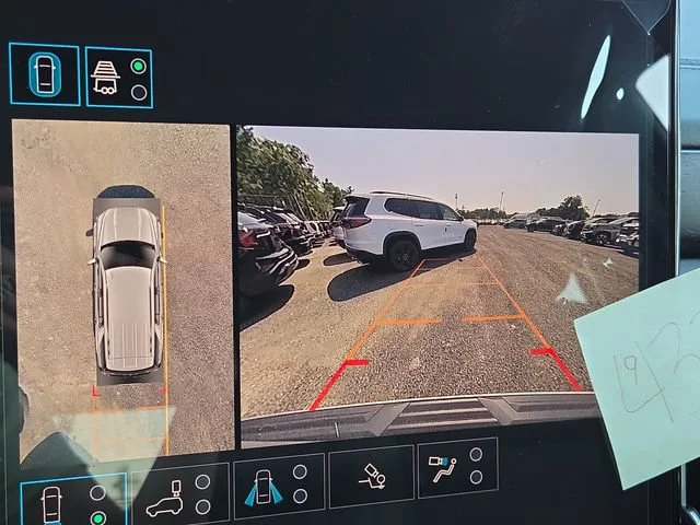 2026 GMC Yukon Denali - Photo 7