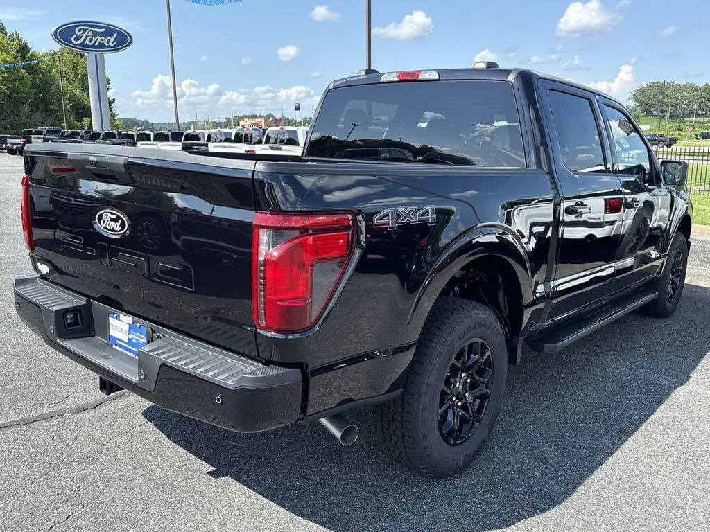 New 2026 Black Ford XLT image 7