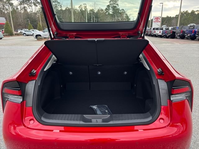 2026 Toyota Prius LE - Photo 16