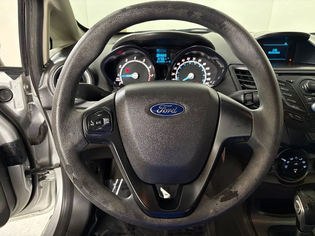 Used 2015 Silver Ford S image 17