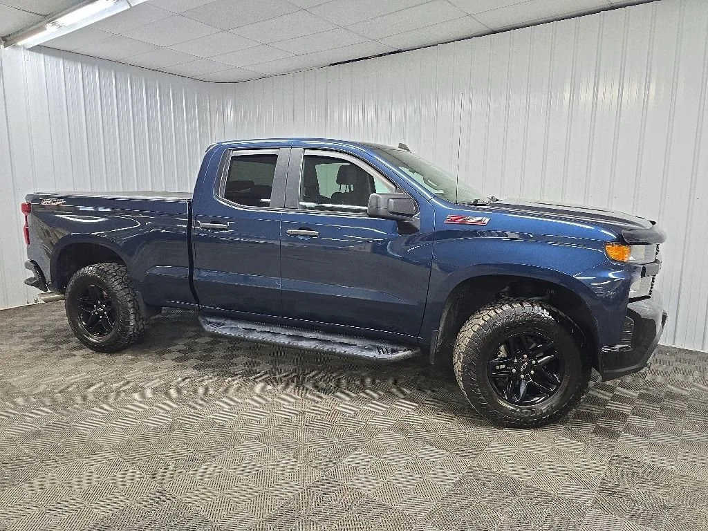 2020 Chevrolet Silverado 1500 Custom Trail Boss 4X4 Double Cab Std Box's photo