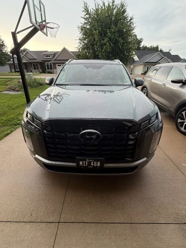 Used 2023 Gray Hyundai Limited image 2