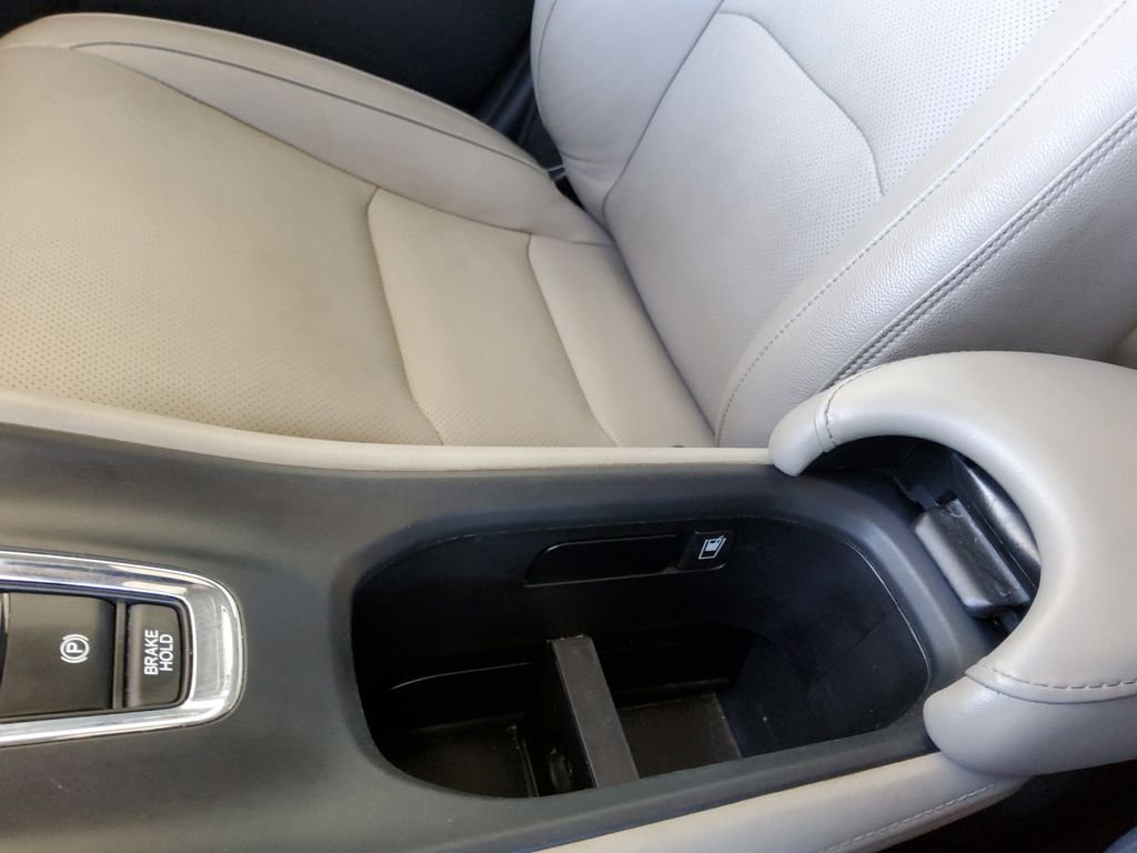 Used 2019  Honda EX-L image 23