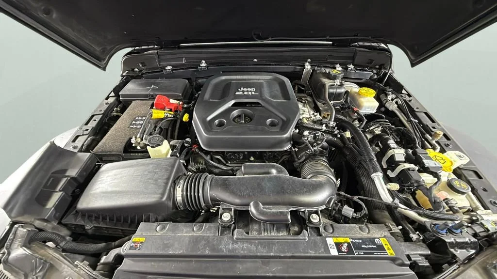 Used 2022 Black Jeep Sport 4x4 image 33