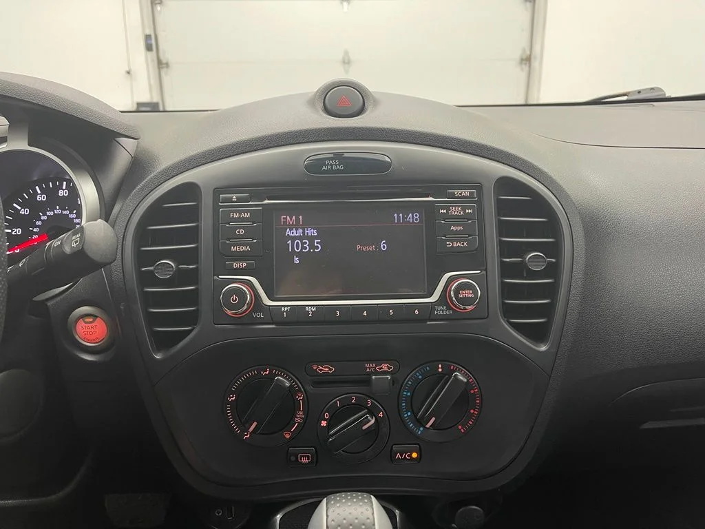 Used 2015 Gun Metallic Nissan S image 20