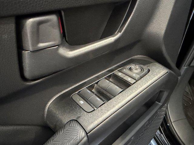 2026 Toyota 4Runner TRD Off-Road - Photo 45