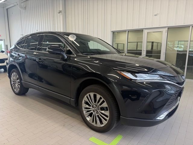 2024 Toyota Venza Limited Hybrid AWD's photo