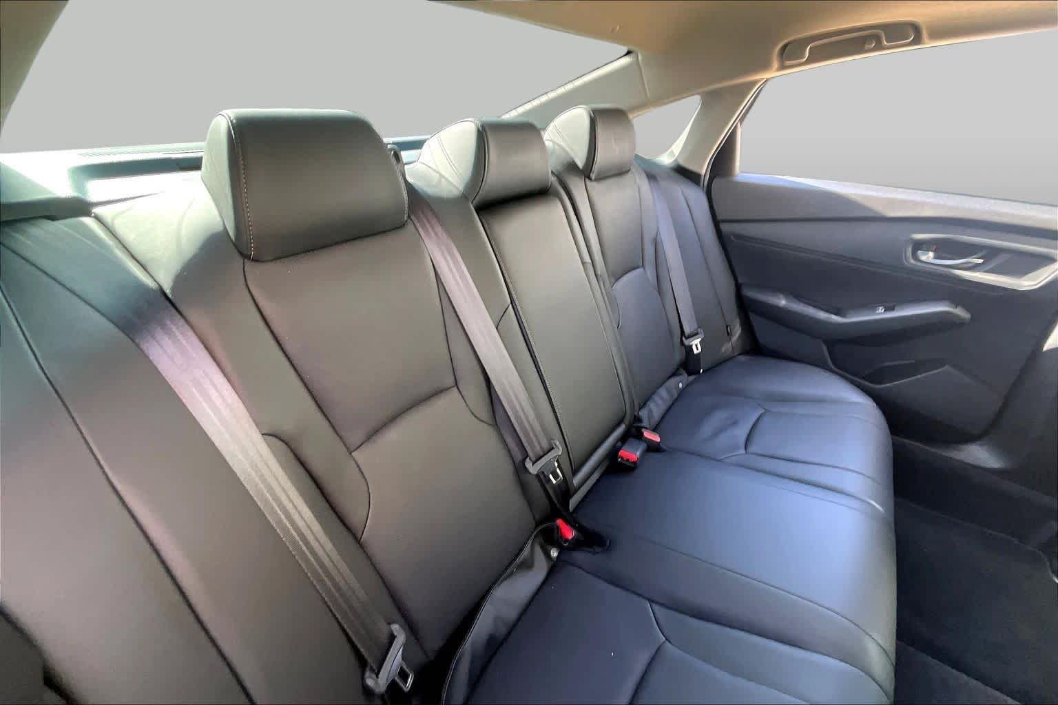 Used 2024 Crystal Black Pearl Honda EX-L image 19
