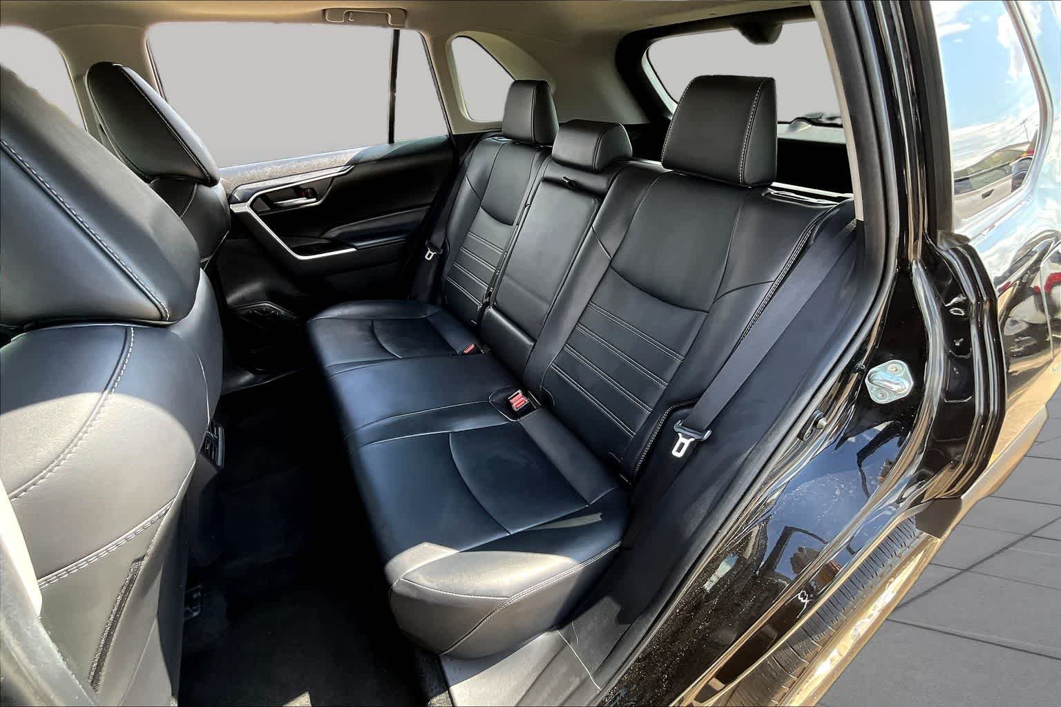 Used 2024 Midnight Black Metallic Toyota XLE Premium image 20
