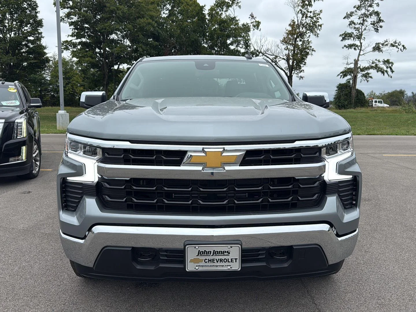 New 2026 Sterling Gray Metallic Chevrolet LT (2FL) image 19