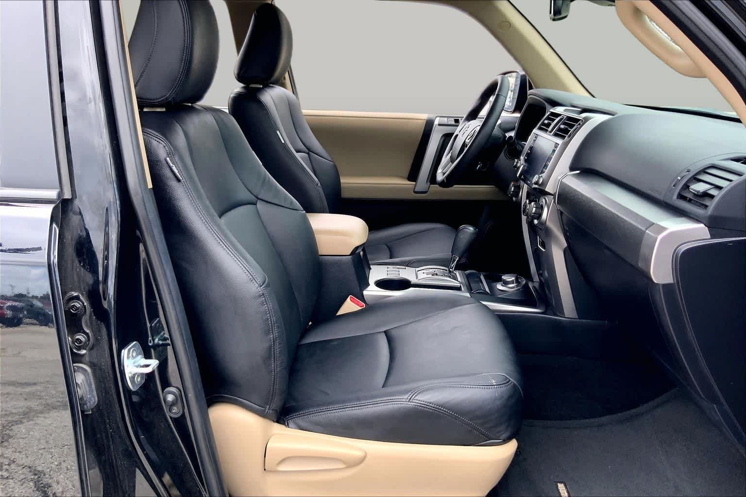 Used 2023 Midnight Black Metallic Toyota SR5 image 9