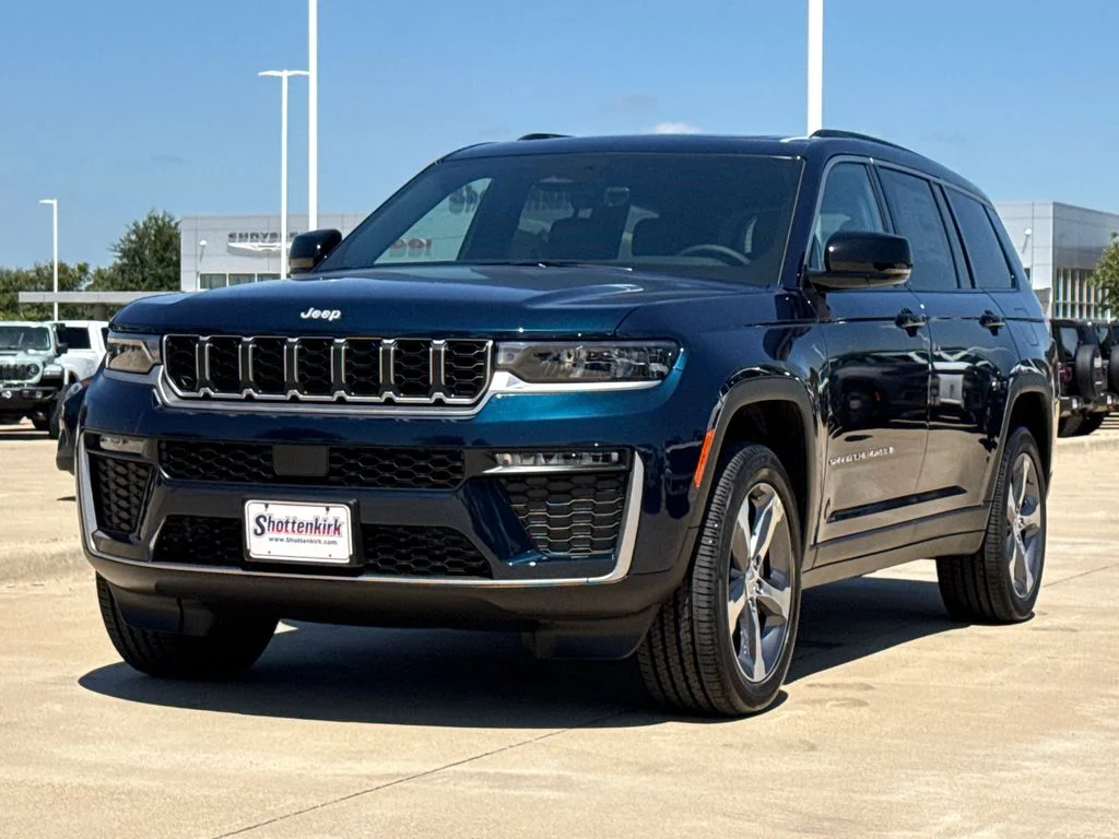New 2026 Fathom Blue Pearl-Coat Exterior Paint Jeep Limited image 3