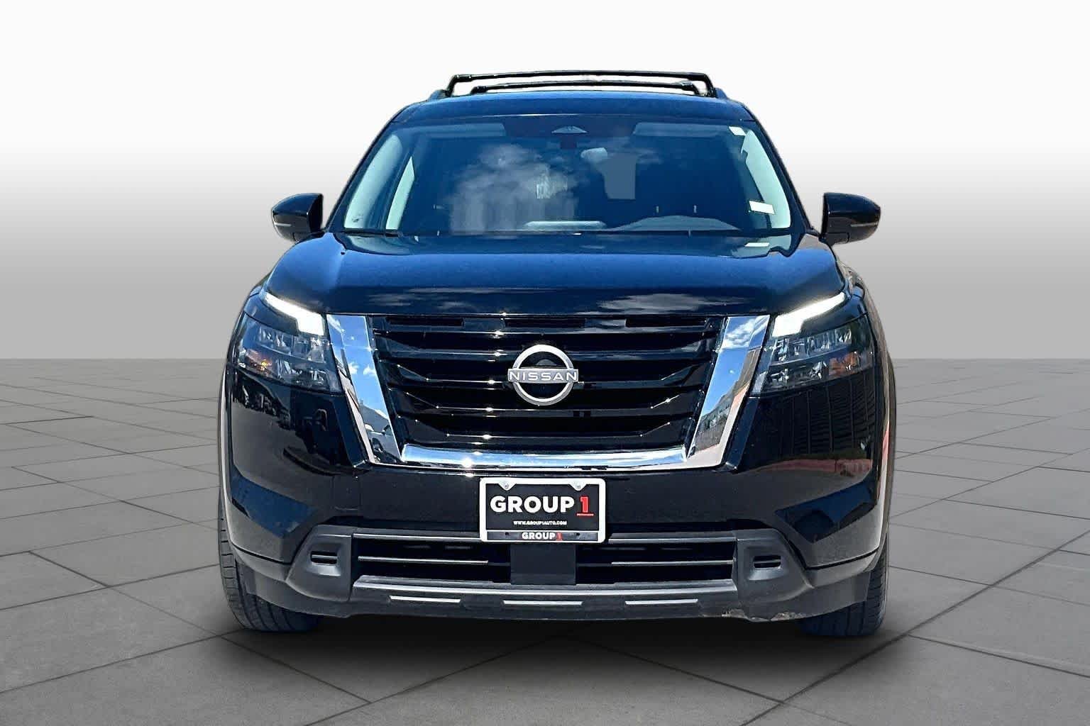 Used 2024 Super Black Nissan SV image 4