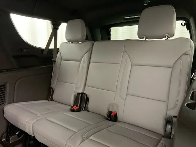 2023 Chevrolet Suburban Z71 - Photo 27