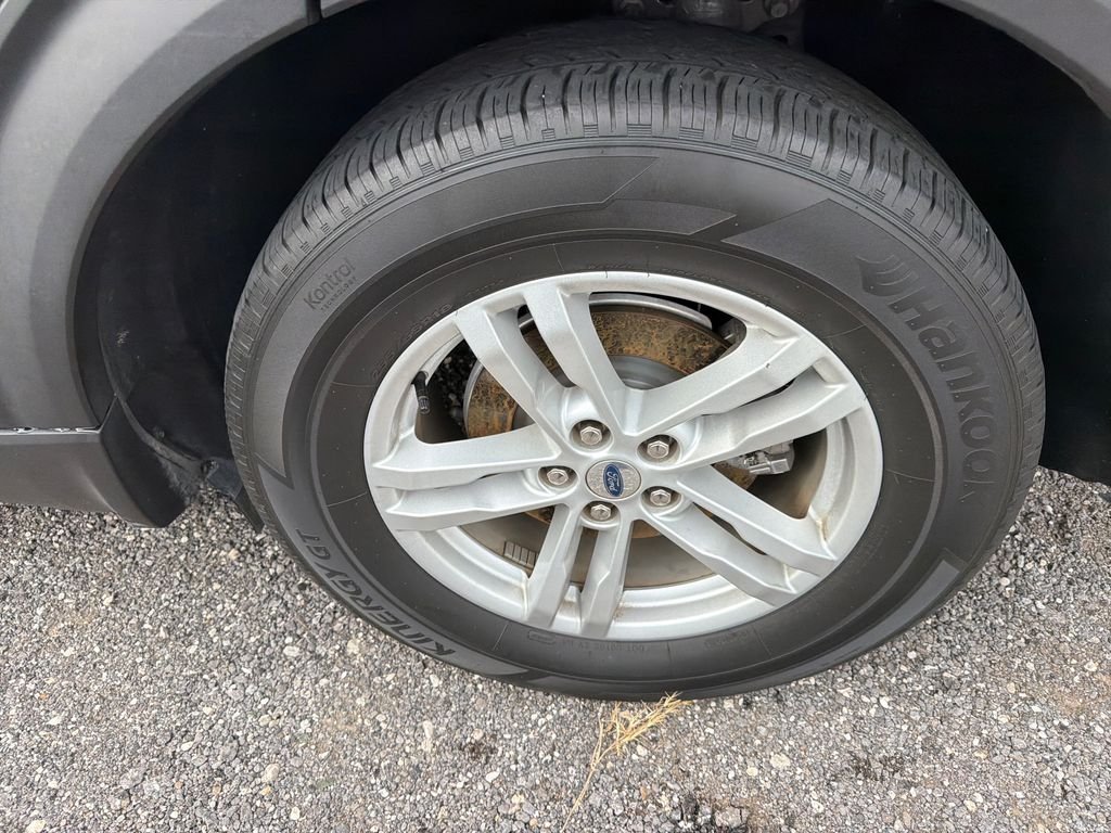 Used 2022 Gray Ford XLT image 12
