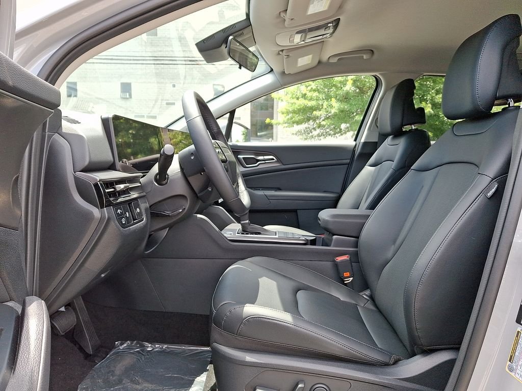 New 2026 Wolf Gray Kia EX image 6