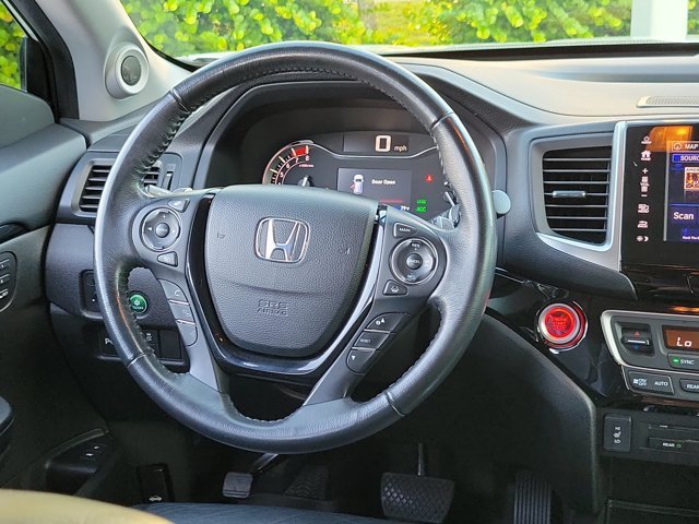 Used 2018 White Diamond Pearl Honda Touring image 19