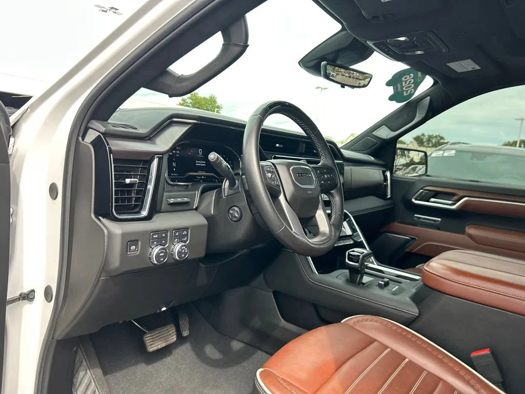 2025 GMC Sierra 1500 Denali Ultimate - Photo 19
