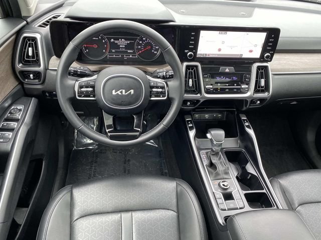 Used 2023 Green Kia X-Line EX image 8