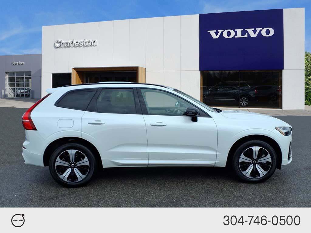 Certified 2024 Volvo XC60 Plus with VIN YV4H60DLXR1711053 for sale in Parkersburg, WV