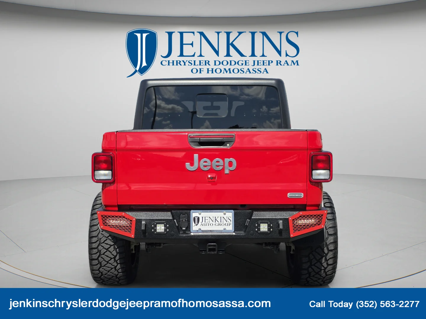 Used 2023 Firecracker Red Clearcoat Jeep Overland image 6