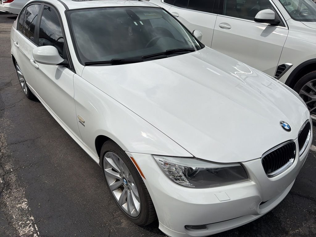 Used 2011 BMW 3 Series 328i with VIN WBAPK5C57BF125782 for sale in Sewickley, PA