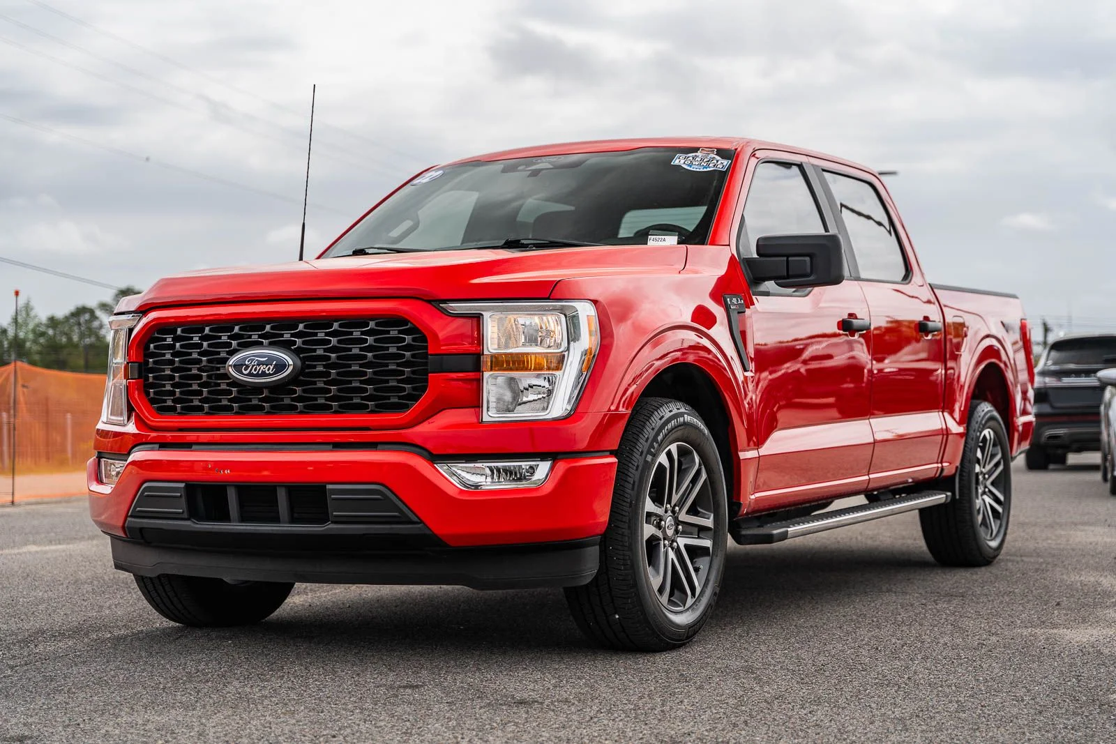 Used 2022 Red Ford XL image 2