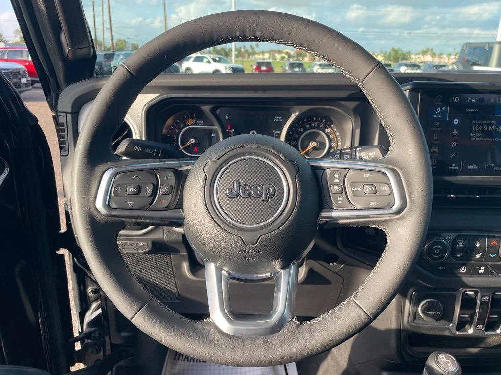 Used 2025 Black Jeep Sahara image 8