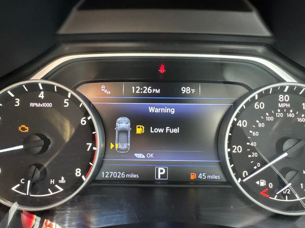 Used 2016 Silver Nissan Platinum image 13