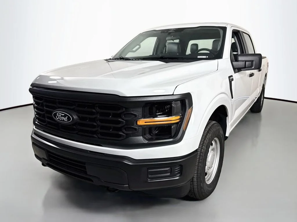 New 2026 Oxford White Ford XL image 3