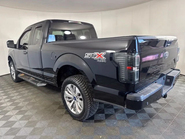 Used 2018 Shadow Black Ford XL image 7