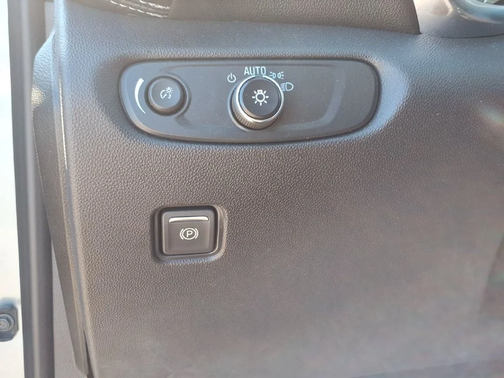 Used 2025 Gray Chevrolet LT image 17