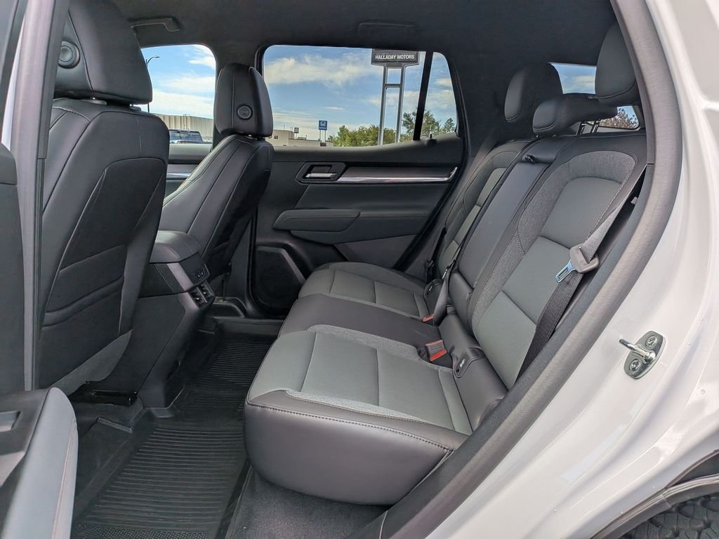 New 2027 Summit White GMC AWD AT4 image 21