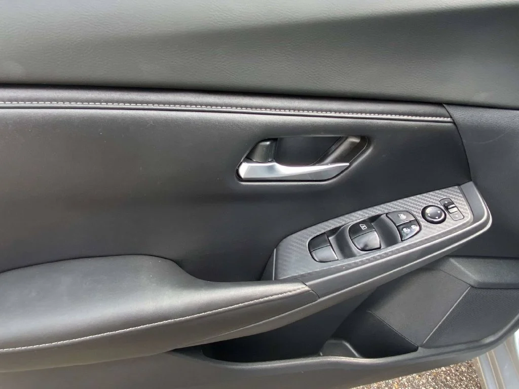 Certified Used 2022 Silver Nissan SV image 19