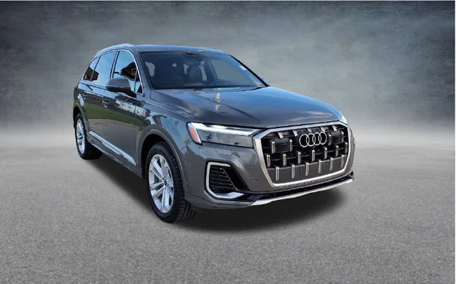 2025 Audi Q7 55 Premium Plus