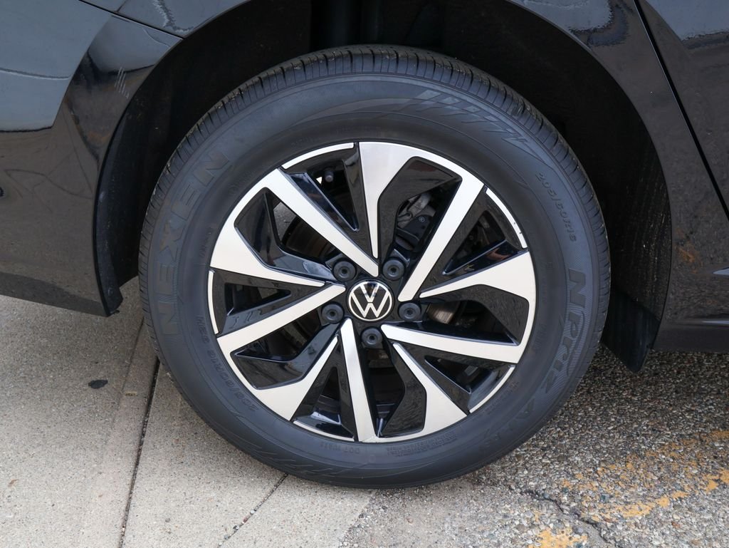 Certified Used 2026 Black Volkswagen 1.5T S image 9