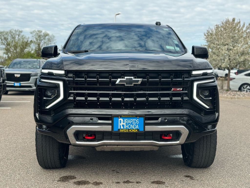 Used 2025 Chevrolet Suburban Z71 with VIN 1GNS6DRD5SR307870 for sale in Coon Rapids, Minnesota