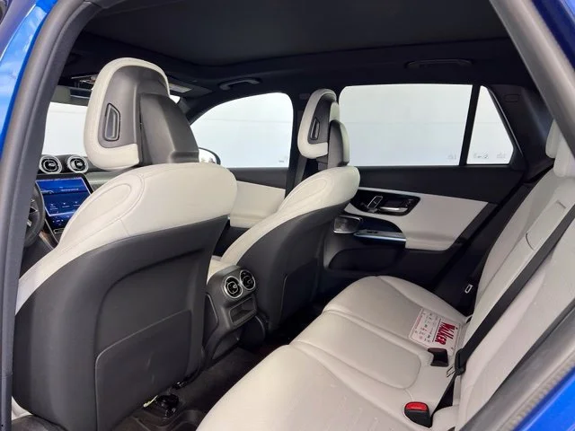 Used 2023 Blue Mercedes-Benz GLC 300 image 12