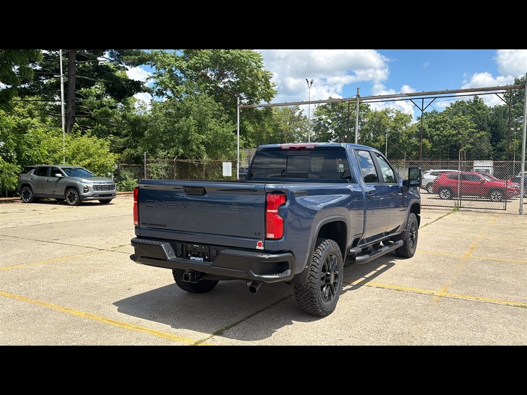 New 2026 Lakeshore Blue Metallic Chevrolet LT image 5