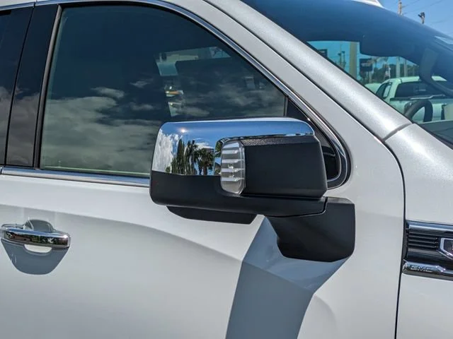 2026 GMC Sierra 1500 SLT - Photo 11