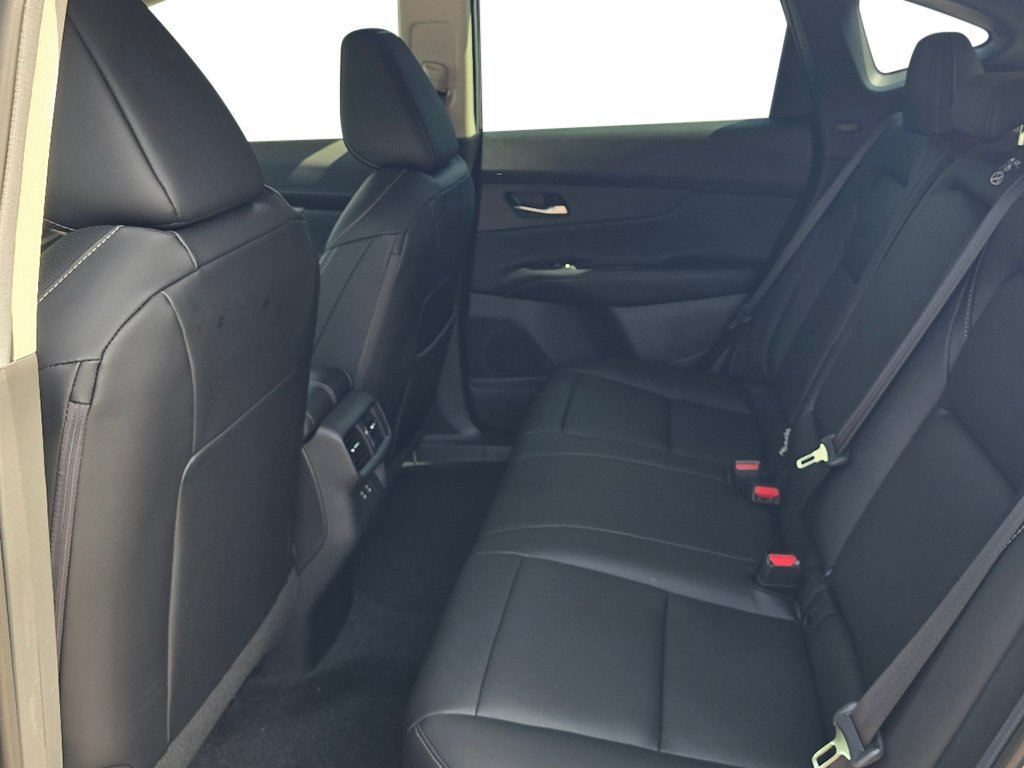 New 2027 Everest White Pearl Tricoat/Super Black Nissan Dark Armor image 22