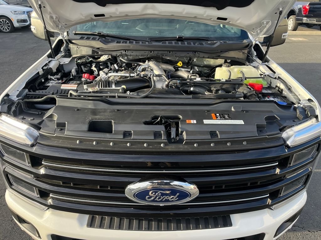 New 2026 Star White Metallic Tri-Coat Ford F-250® Platinum® image 31
