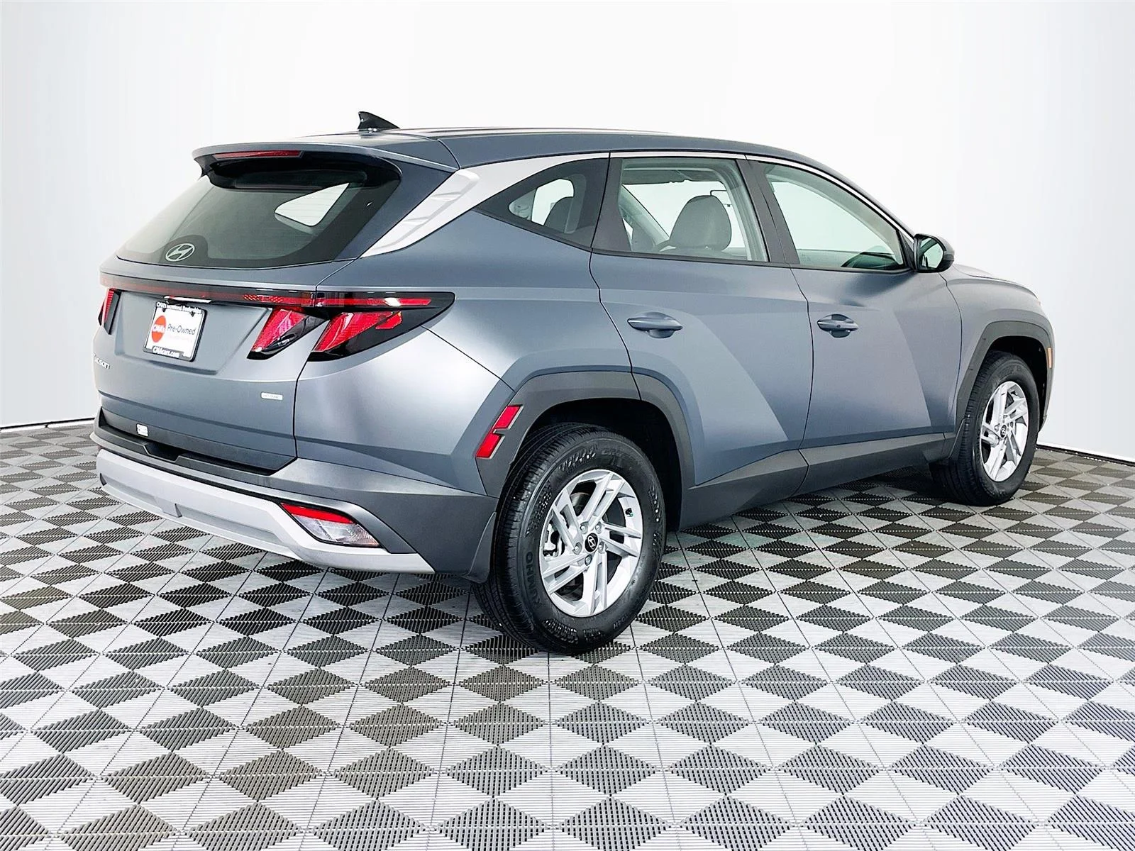 Used 2025 Ecotronic Gray Matte Hyundai SE image 9