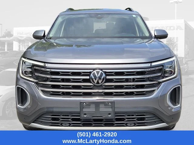 Used 2024 Gray Volkswagen 2.0T SE w/Technology image 5