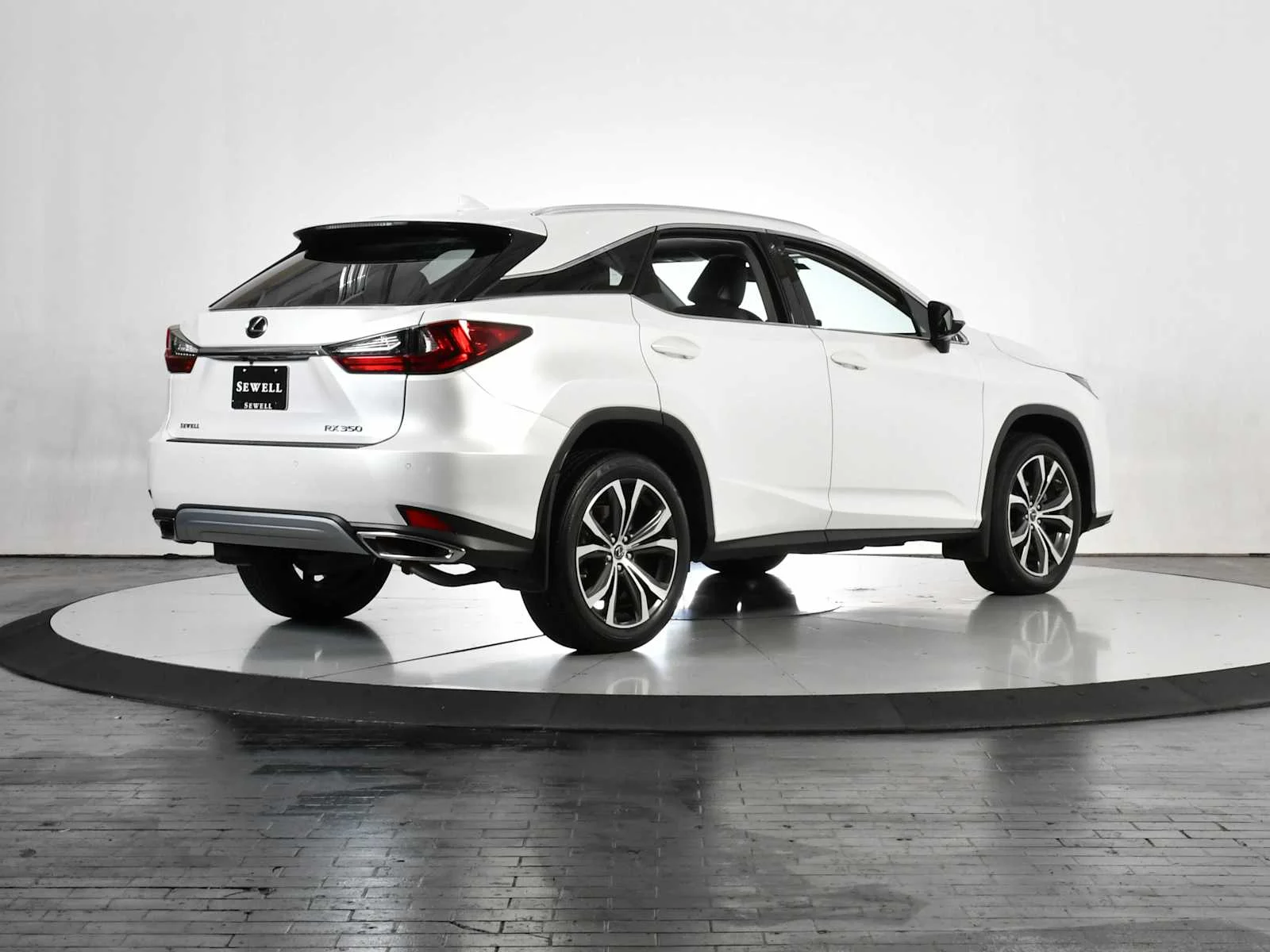 Certified Used 2022 Eminent White Pearl Lexus  image 7